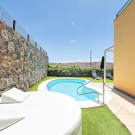 Villa Calma II by Tenproperties